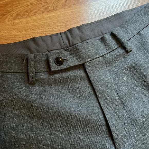 Uniqlo Grey Dress Pants - Picture 2 of 7